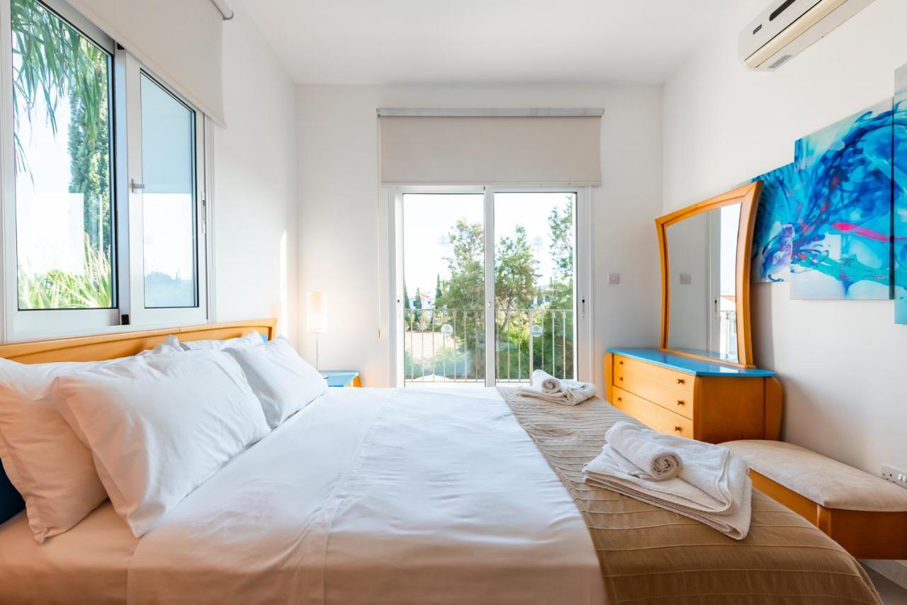 Villa Palm Breeze By Ezoria Villas Protaras Eksteriør billede