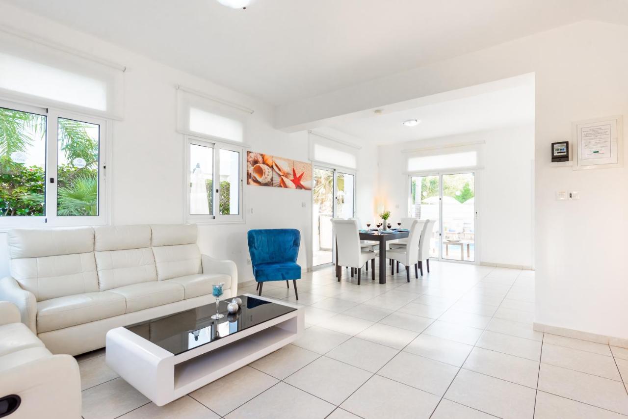 Villa Palm Breeze By Ezoria Villas Protaras Eksteriør billede
