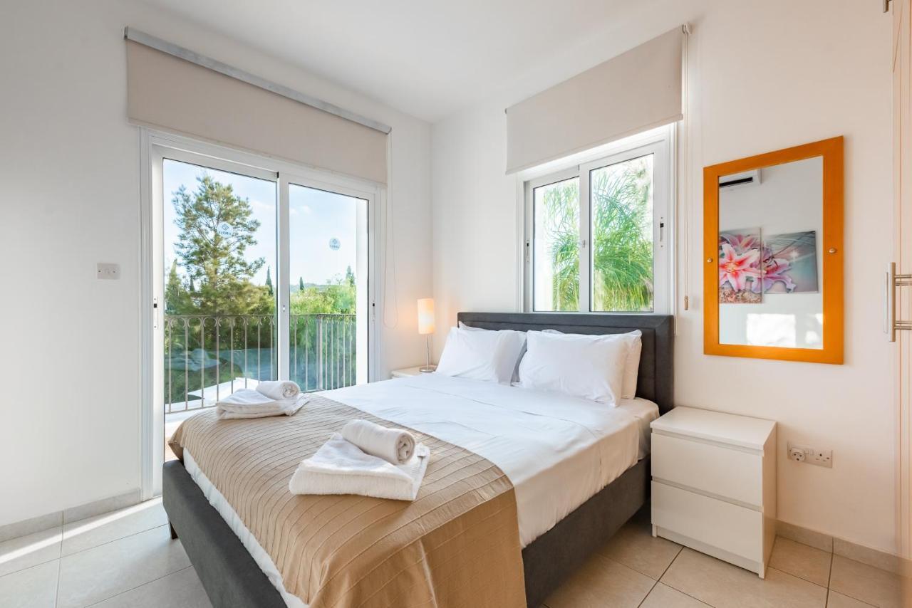 Villa Palm Breeze By Ezoria Villas Protaras Eksteriør billede